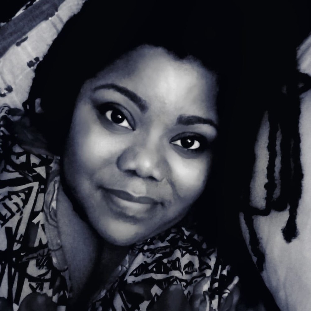 Meet your Posher, Kendra